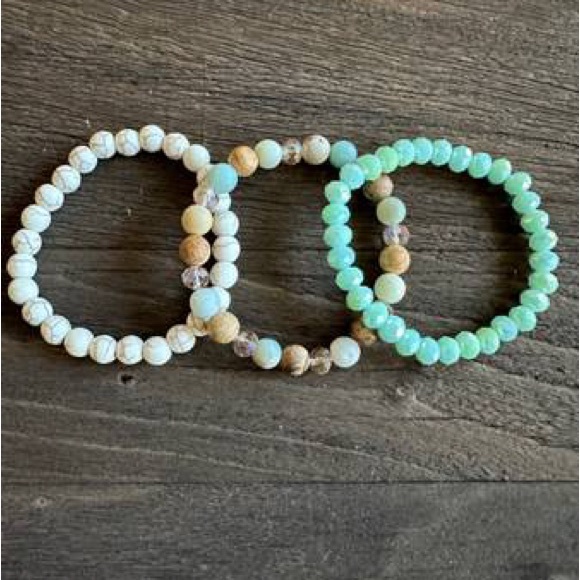 Jewelry - Set of 3 stretch bead bracelets